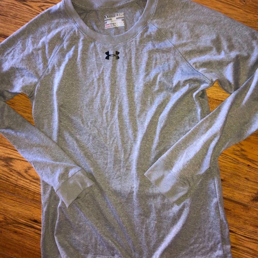 Long sleeve athletic wear top
